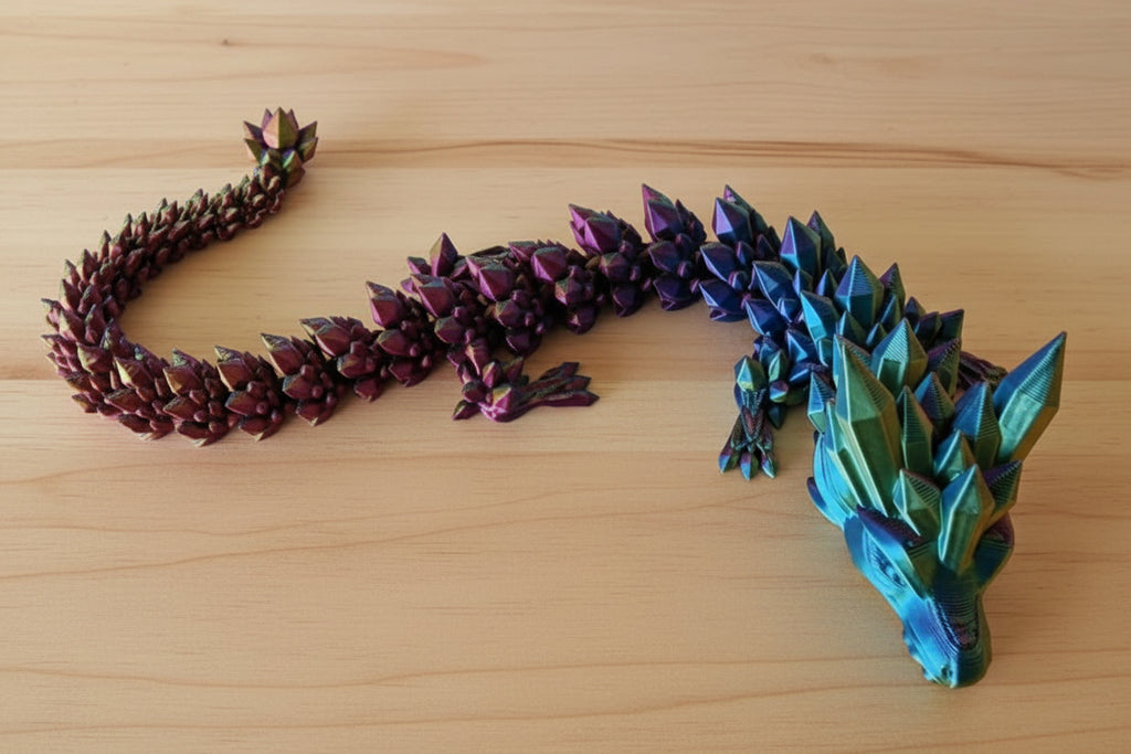 Kristall-Drache – Schimmernde Metallic-Figur mit Farbwechsel-Effekt